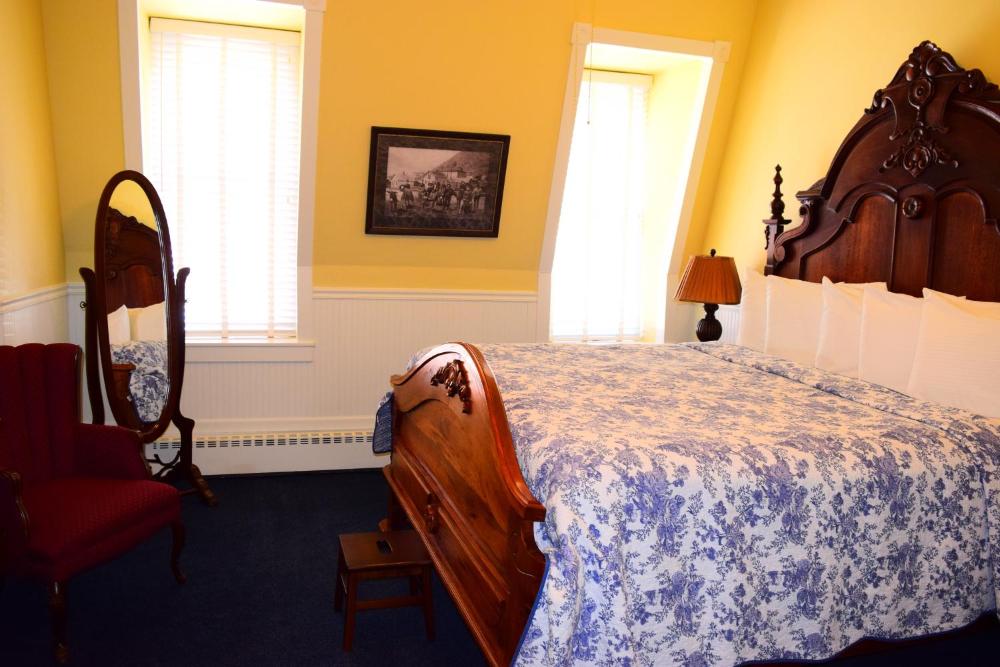 King Room interior